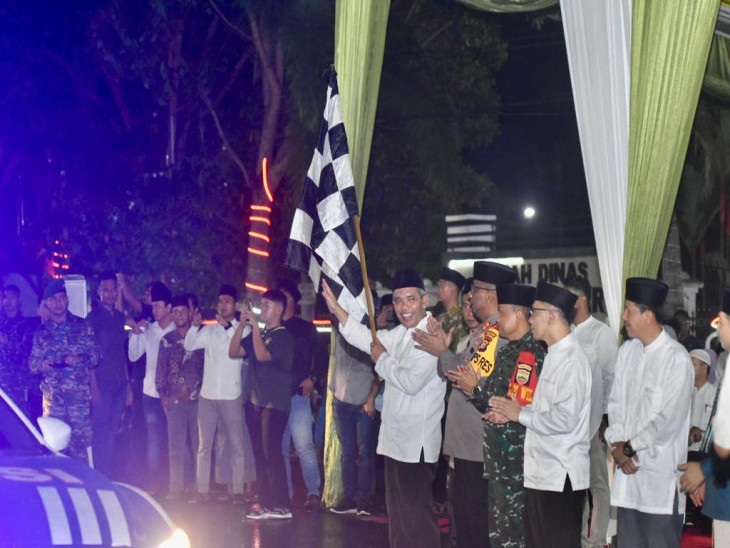Pj Bupati Kampar Lepas Pawai Takbir Menyambut Hari Kemenangan Idul Fitri 1444 H
