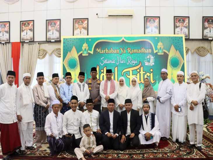 Usai Shalat Ied, Pj Bupati Kampar Gelar Open House