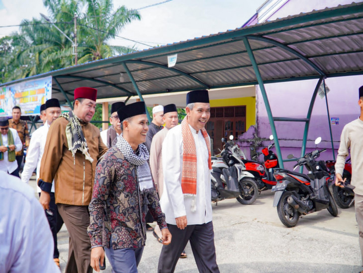 Pj Bupati Kampar Hadiri Halal Bihalal dan Pulang Basamo dengan Masyarakat Sei Tonang