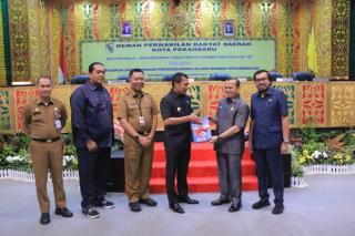 DPRD Kota Pekanbaru Rapat Paripurna LKPJ 2022