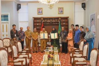 Gubernur Syamsuar Teken MoU dengan Sakinah Finance