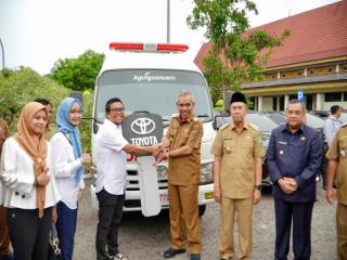 Terima 1 Unit Ambulance Untuk Kecamatan Kampar Kiri Hulu, Pj Bupati Kampar; Manfaatkan Dengan Baik