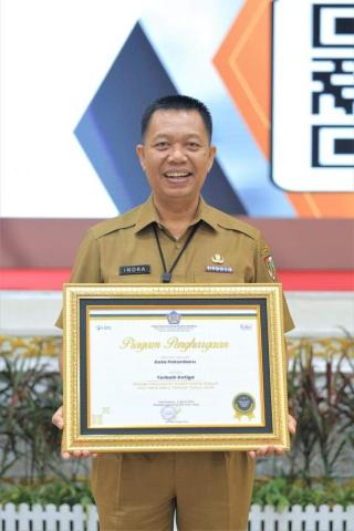 Pemko Terima Penghargaan dari DJPb Provinsi Riau