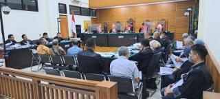 Persidangan Perkara PT Krakatau Steel, 3 Orang Saksi Diperiksa