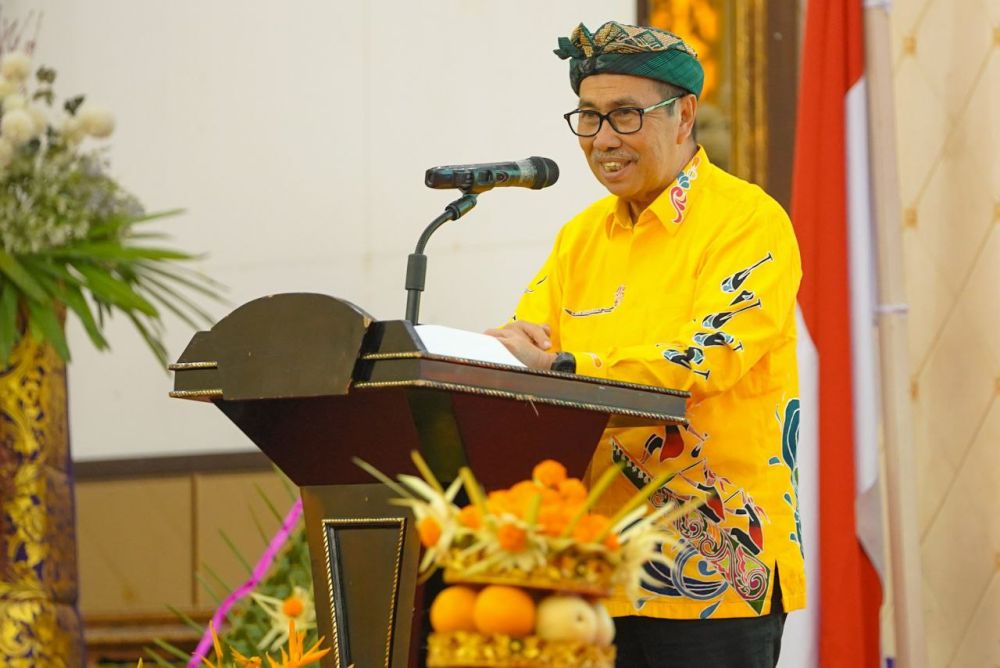 Gubernur Syamsuar Penuhi Undangan Masyarakat Hindu Riau