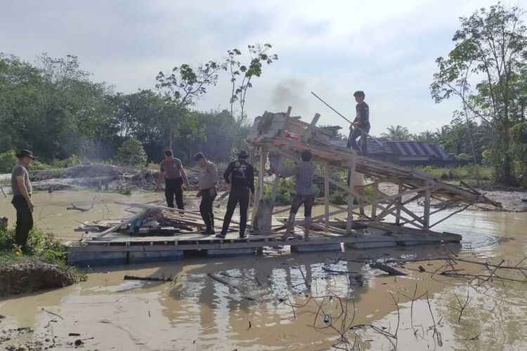 Doorrr! Kesal, Warga Tembak Penambang Emas Ilegal di KuansingÂ