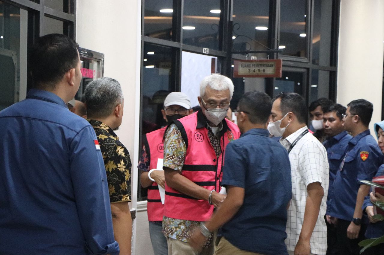 Perkara PT GTS, Tim Penyidik Kejagung Tetapkan 6 Orang Tersangka dan Langsung Ditahan
