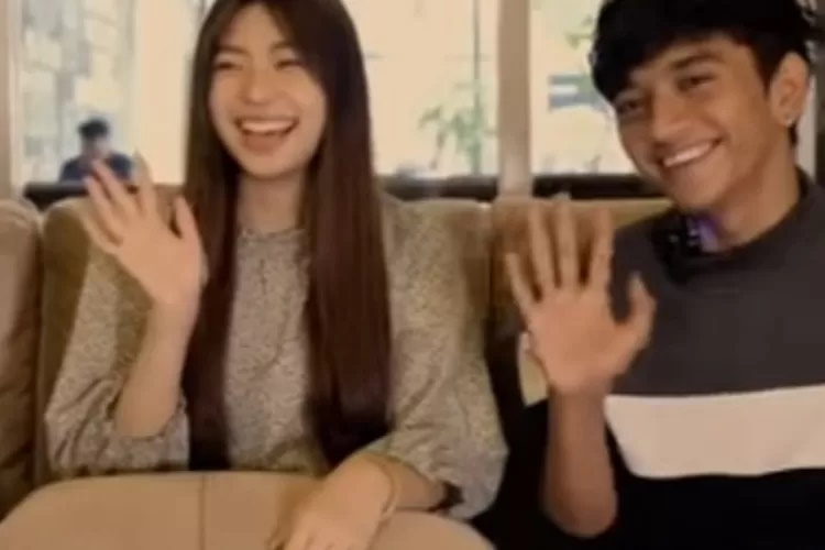 Banyak yang Iri, Pria Asal Rohil-Riau Ini Berhasil Kencani Gadis Cantik Asal Jepang
