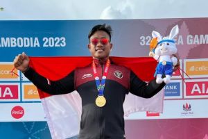 Pedayung Riau Maizir Persembahkan Medali Emas Bagi Indonesia di SEA Games Kamboja