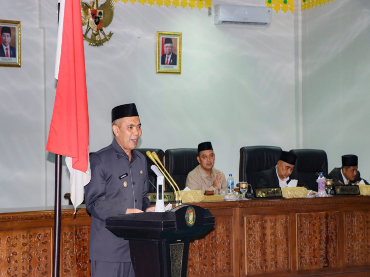 Pj Bupati Kampar Sampaikan Jawaban Atas Laporan Pansus DPRD Tentang LKPJ Tahun 2022