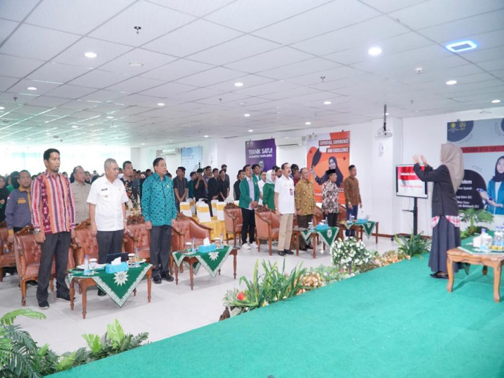 Ratusan Mahasiwa UMRI Ikuti Kuliah Umum bersama Pj Bupati Kampar dan KI PusatÂ