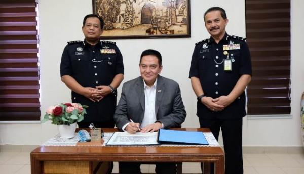 Jaga Selat Malaka dari Kejahatan, Polda Riau Ajak Polis Kontijen Bekerja Sama