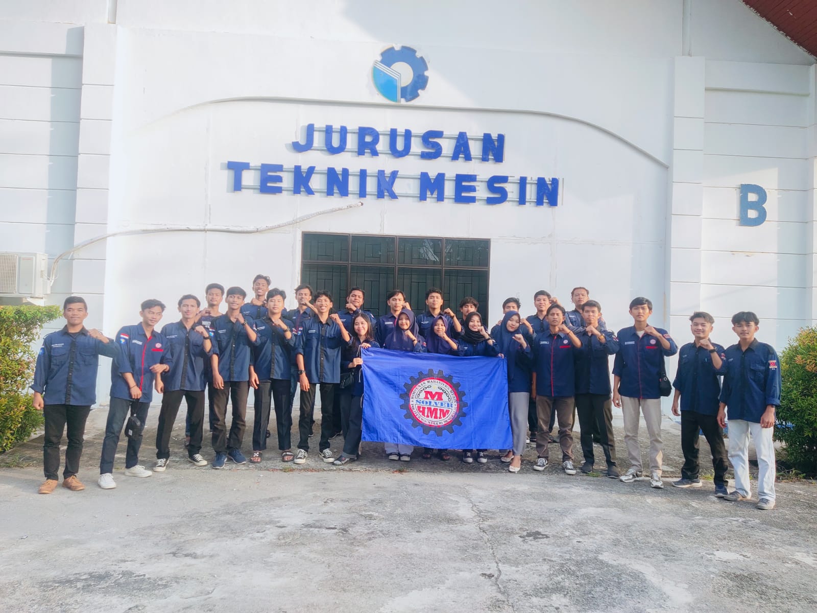 Himpunan Mahasiswa Mesin Polbeng Taja Webinar Menuju Dunia Industri