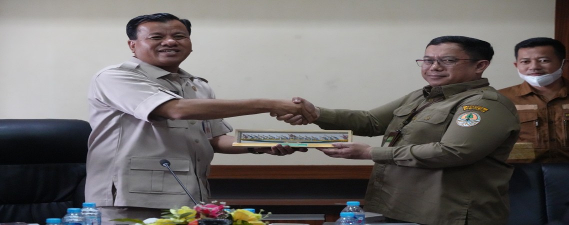 Suhardiman Ajak Semua Pihak SElamatkan Sungai Kuantan