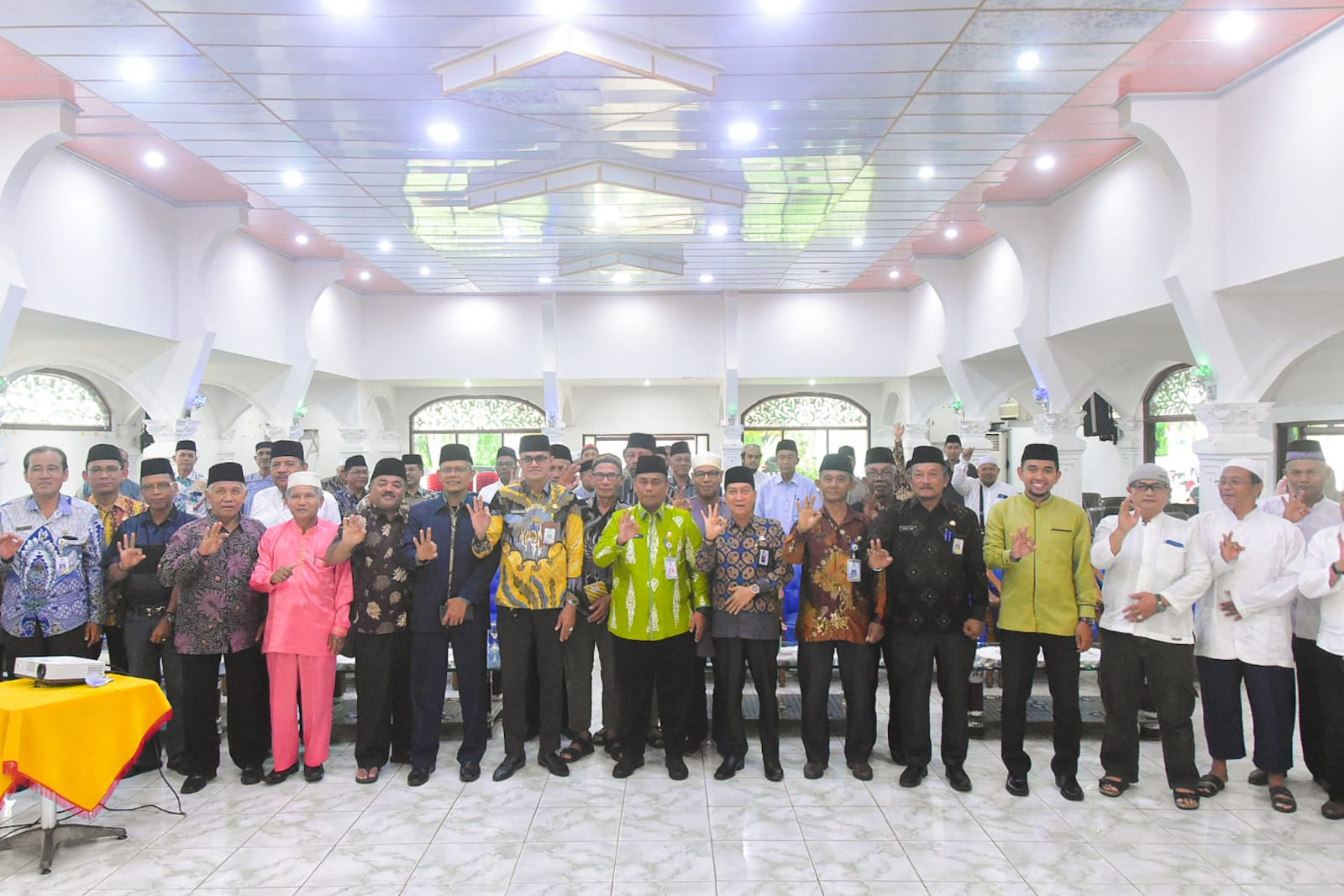 Bupati Bengkalis Buka Pelatihan Petugas Haji Karu dan Karom