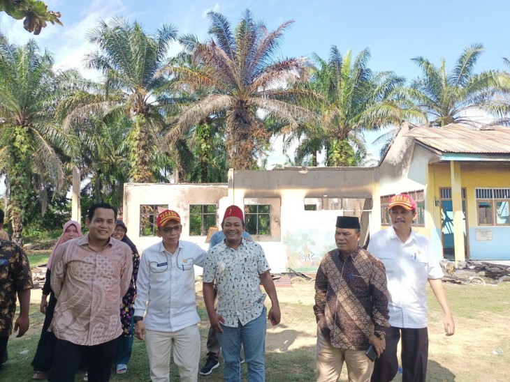 Tinjau TK Dahlia Indah yang Terbakar di Kampa, Pj Sekda: Segera Kita Lakukan PerbaikanÂ