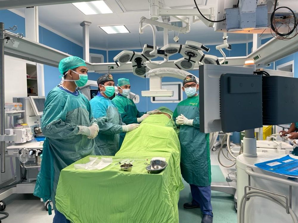 Dokter RSUD Arifin Achmad Berhasil Tangani Buerger Disease Pertama di Indonesia