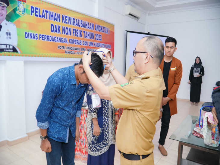 Dorong UMKM Naik Kelas, Pj Bupati Kampar Buka Secara Resmi Pelatihan Kewirausahaan