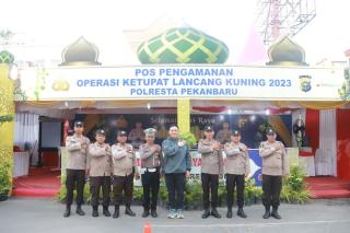 Diam-diam Kapolda Riau Sambangi Pos Penjagaan TNI/Polri