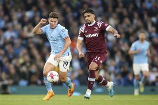 Premier League: Bungkam West Ham, Manchester City kembali ke Puncak