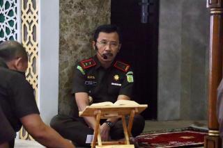 Kepala Kejaksaan Tinggi Riau Dr Supardi Sampaikan Tausiyah Ba