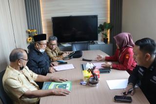 Pelimpahan dan Penahanan Tersangka Terduga Korupsi Dana BOS SMK Generasi Mandiri