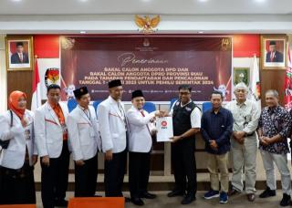 PKS Jadi Parpol Pertama yang Daftarkan Caleg ke KPU Riau