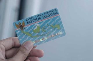 Berlaku Seumur Hidup, Berikut Tips Agar KTP Tak Gampang Rusak