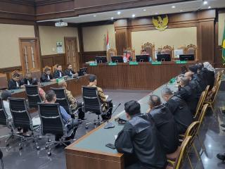 Putusan Sela Para Terdakwa Perkara PT Adhi Persada RealtiÂ 