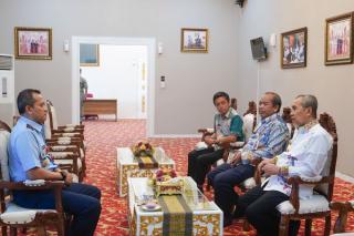 Gubernur Syamsuar Terima Silaturahmi Danlanud Roesmin Nurjadin