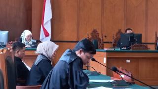 Hakim Menolak Semua Keberatan Terdakwa Haris Yasin Limpo dan Irawan Abadi