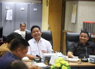 Komisi III DPRD Riau Gelar RDP Dengan PT BRK Syariah dan Biro Ekonomi 