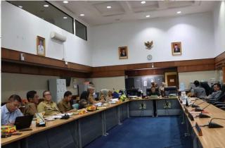Pansus Ranperda DPRD Riau Tentang Pemisahan Kekayaan dan PAD Melakukan Rapat Dengan OPD Terkait