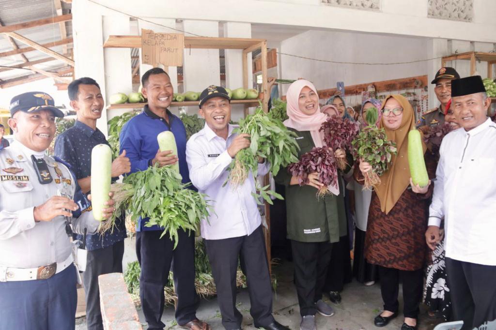 Wabup Bagus Santoso Resmikan Warung
