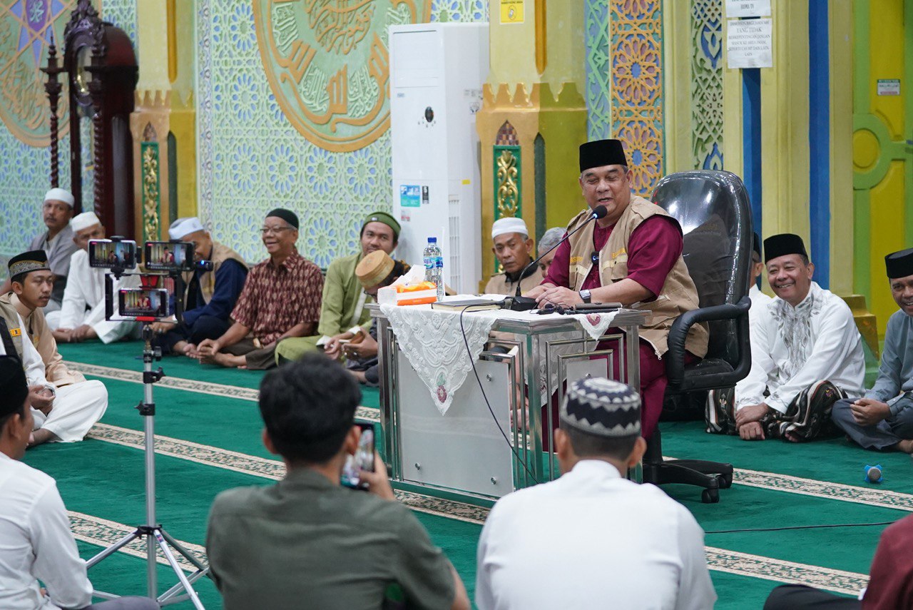 Wagub Riau Lanjutkan GSSB di Masjid Paripurna Al Mujahidin Pekanbaru