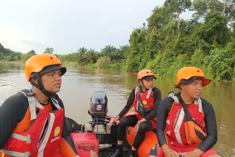 Terus Dicari, Mahasiswa PCR yang Tenggelam di Sungai Kampar Belum Ditemukan