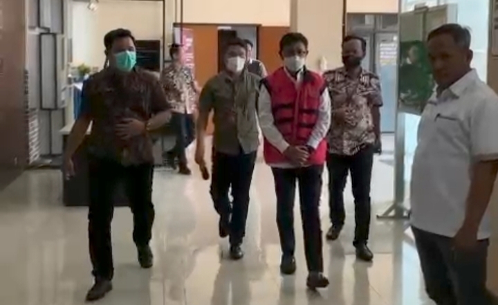 Status Perkara Tersangka Mantan Mentri Kominfo JGP Naik Tahap II