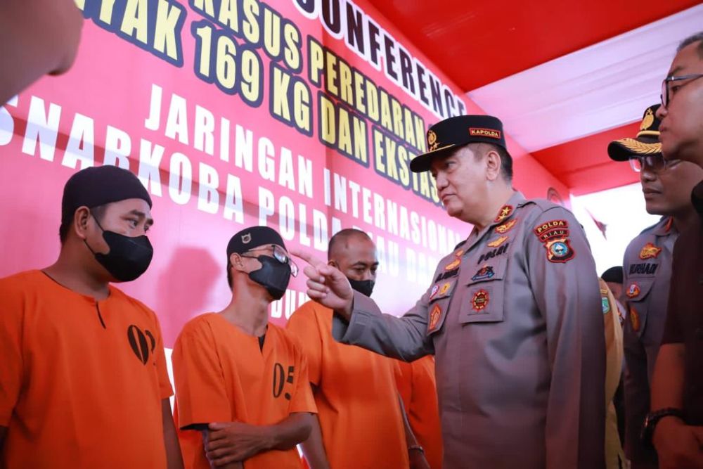 Polisi Gagalkan Penyelundupan 169 Kg Sabu dan Ribuan Pil Ekstasi