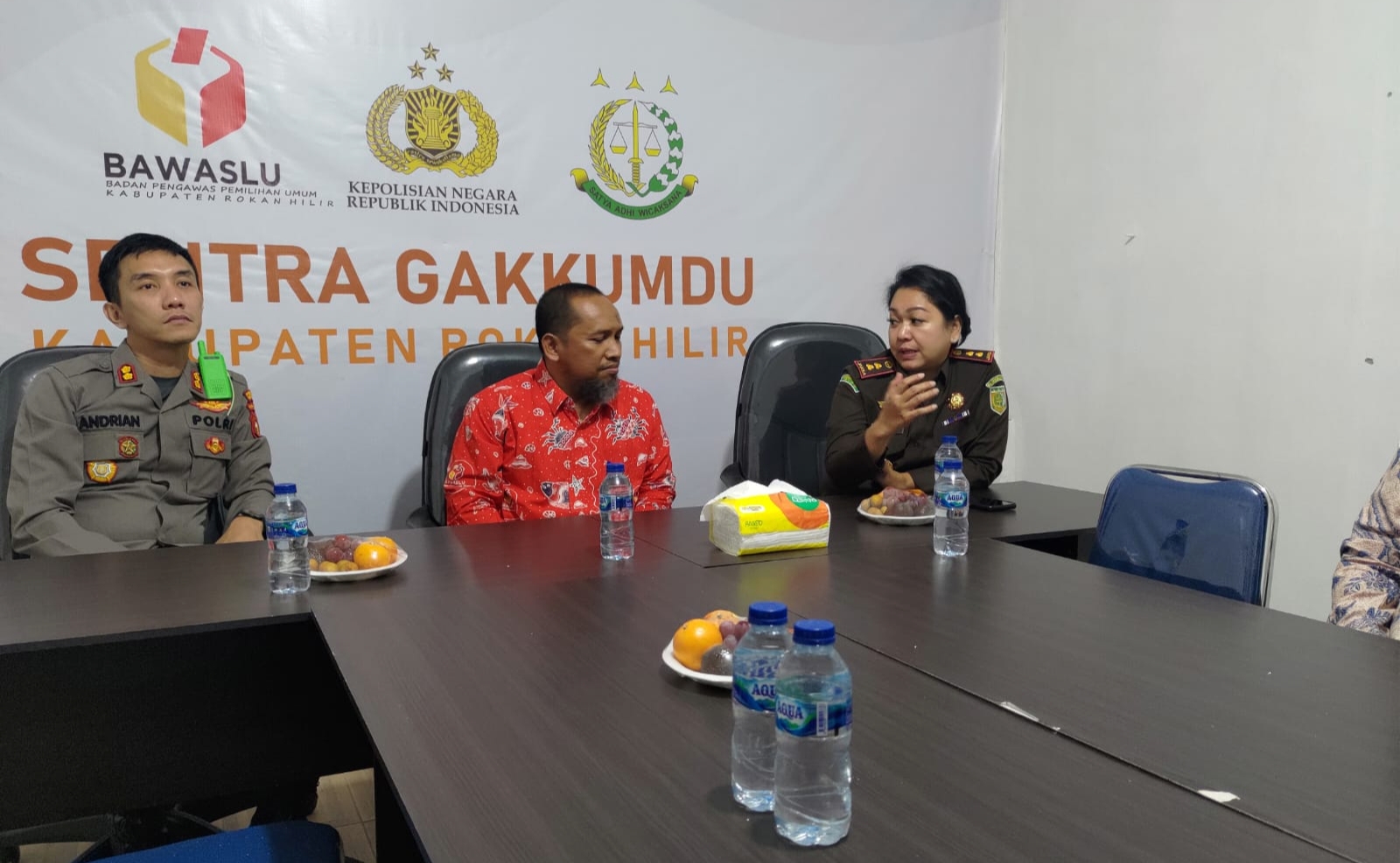 Kajari Rohil Bersama Kapolres Kunjungi Sekretariat KPU dan BawasluÂ