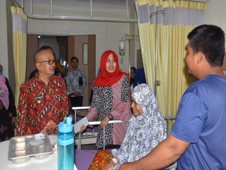 Pj Bupati Kampar dan Pj. Ketua  TP-PKK Kampar Tinjau Pelayanan RSUD Bangkinang