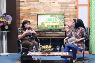 Aswas Kejati Riau menjadi NarasumberÂ  di Riau TelevisiÂ 