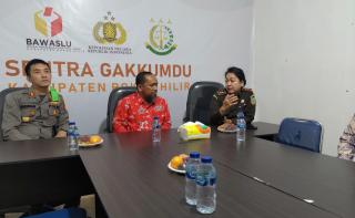 Kajari Rohil Bersama Kapolres Kunjungi Sekretariat KPU dan BawasluÂ 