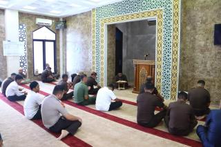 Jika Majelis Zikir Ditemukan, Para Malaikat Akan Duduk Mendengarkannya