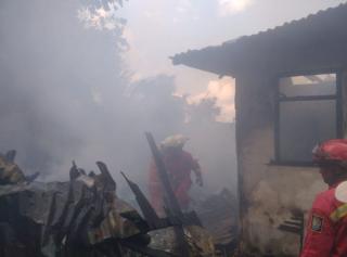 Pasutri di Pekanbaru Lolos dari Maut saat Rumah Terbakar
