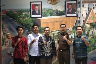 Terkait Penyuluhan Hukum, Asintel Kejati Riau Terima Audiensi BEM Unri