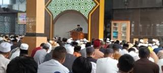 Gelar Salat Iduladha Hari Ini, Seribuan Jamaah Padati Masjid Baitul Hikmah UMRI