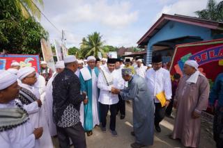 Gubri Syamsuar Hadiri Haul Allah Yarham Syekh Ma