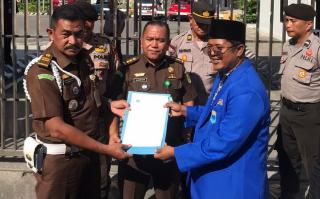 PKC PMII Riau Demo di Kejati Riau, Duga Kadis PUPR Riau Mafia Proyek