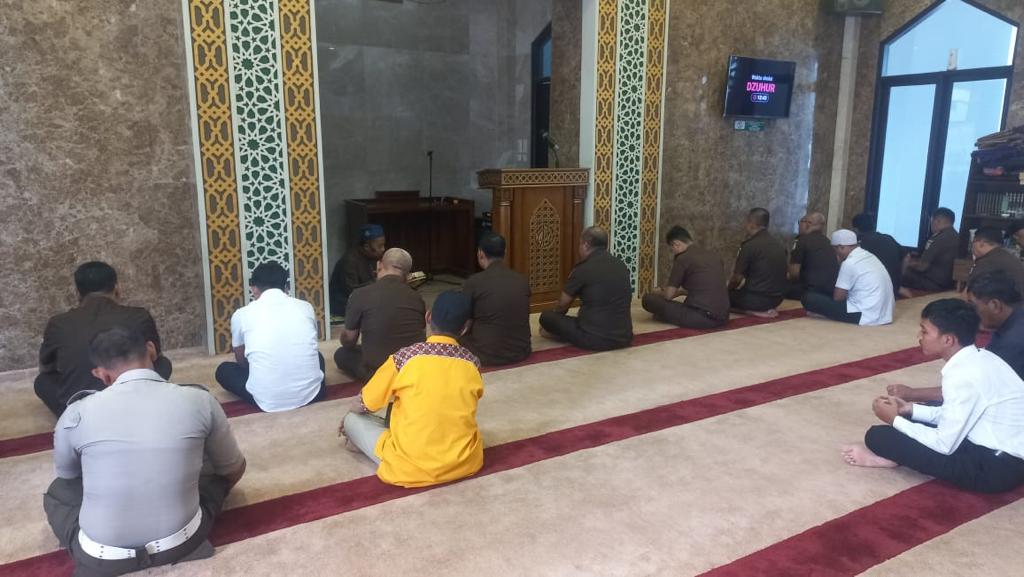 Perumpamaan Orang- orang Yang Membaca Al-quranÂ