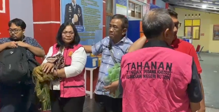 Direktur PT.Tatwa Jagatnata CH. ESH dan PPK AR Jadi Tersangka Lalu Ditahan